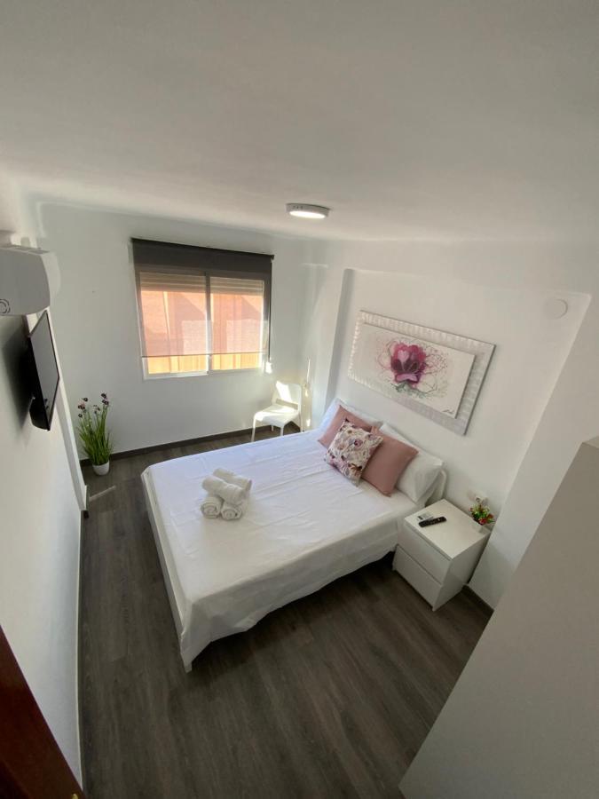 マラガBerlanga Apartamentoアパートメント エクステリア 写真